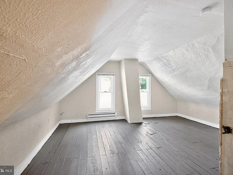 40 S Governors Ave #3 — Photo 22