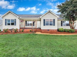 116 McClain Lake Dr, Anderson, SC 29625