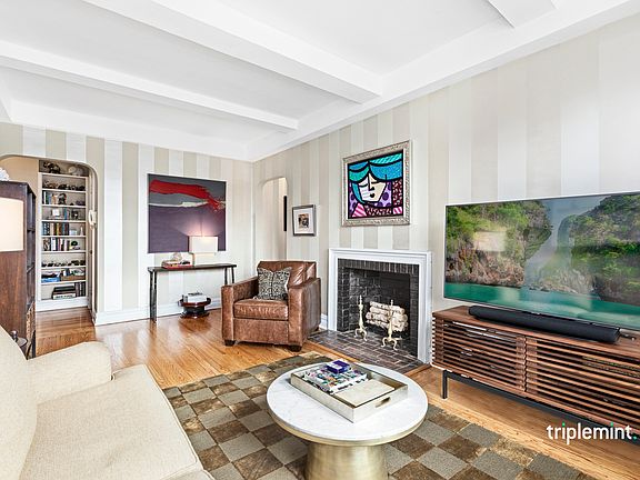2nd image of 457 W 57th St #1706/1707