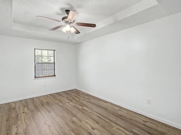 219 Kevin Rd — Photo 20