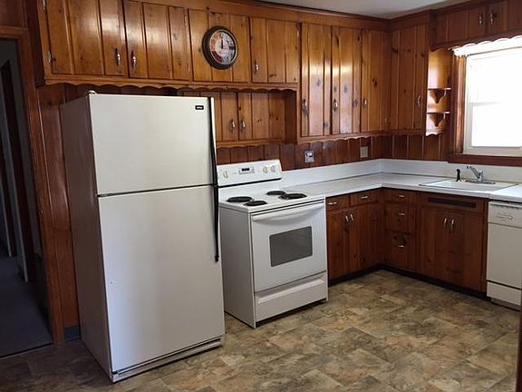 5th image of 544 E Main St