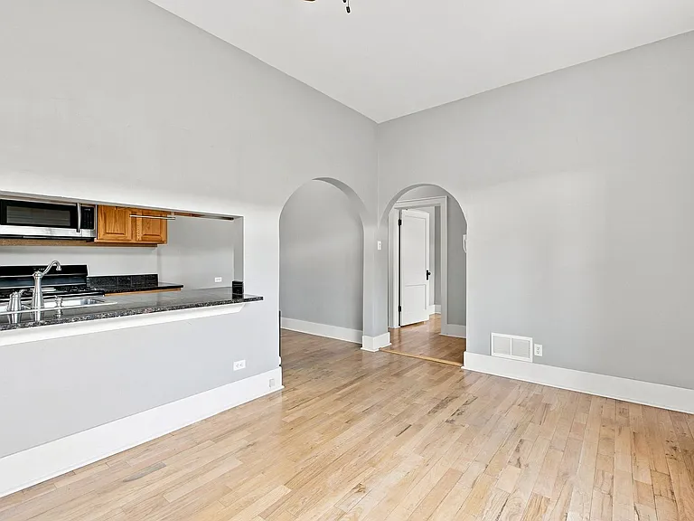 1640 N Downing St #103 — Photo 3