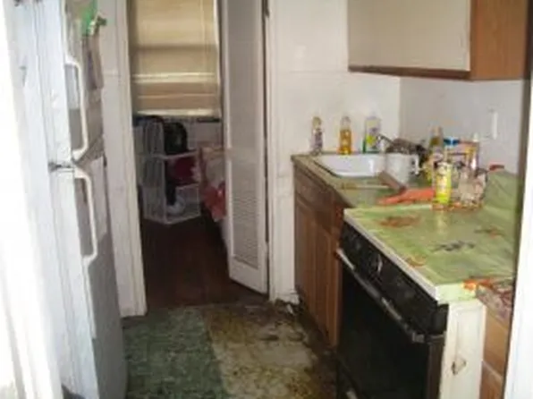 3395 Nostrand Avenue image 1 of 4