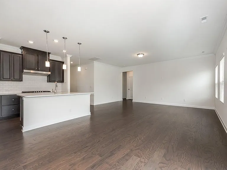 2018 Poplar Ridge Dr — Photo 12
