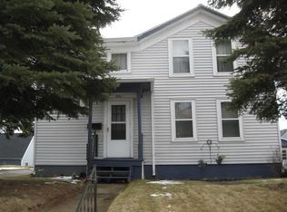 513 State St, Manitowoc, WI 54220