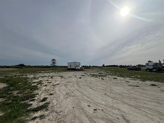 3rd image of 0 Angle Rd