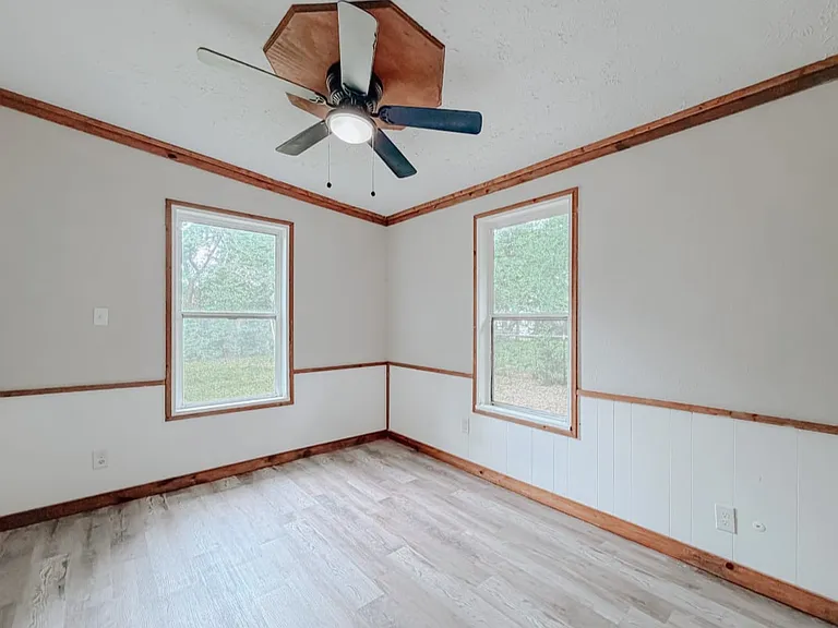 3006 Lynne Ave — Photo 8
