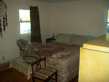 5th image of 44 River St