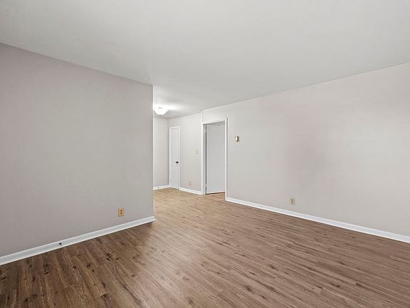 3rd image of 701 Power St #2