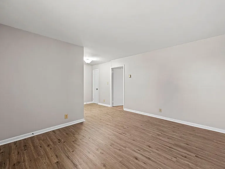 701 Power St — Photo 3