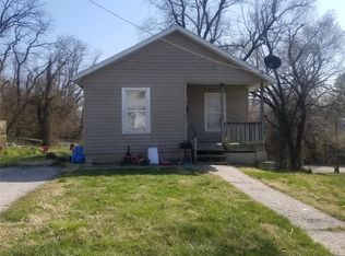 1107 Milnor St, Alton, IL 62002