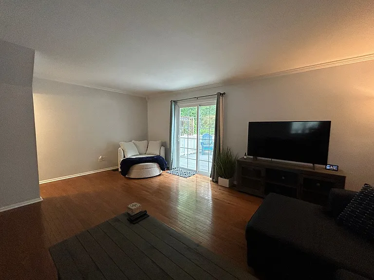 5059 E Woodmill Dr — Photo 4