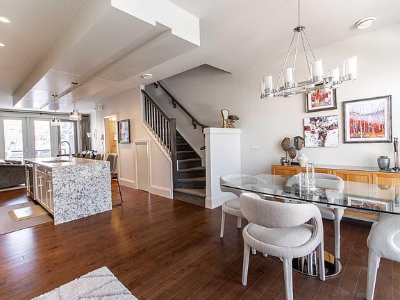 4th image of 2214 30th St SW #105