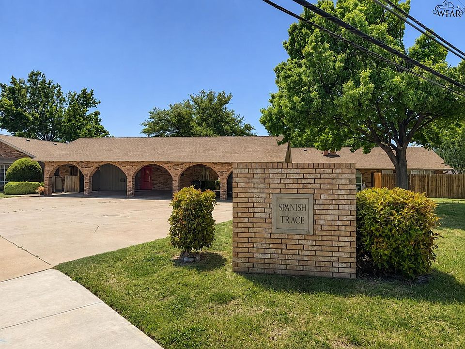1st image of 4500 Spanish Trce APT 4