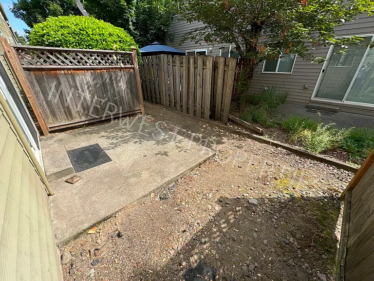 16705 NE Halsey St #106 — Photo 14