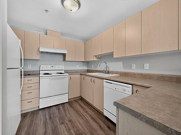 4th image of 5200 Roosevelt Way NE #406