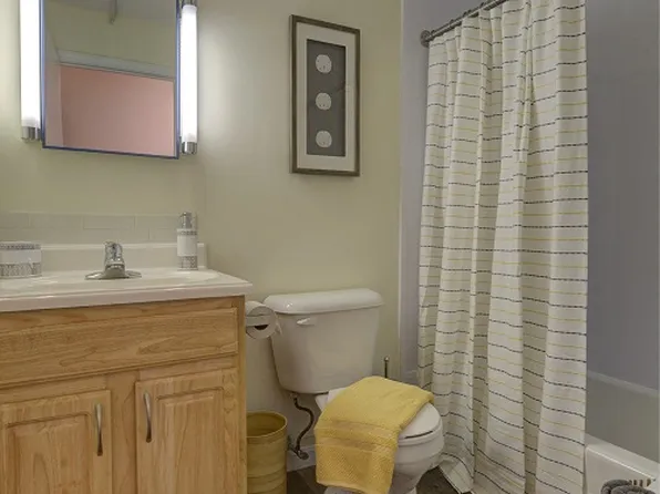 Rockingham Village Apartments