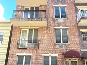 30-83 32nd St, Astoria, NY