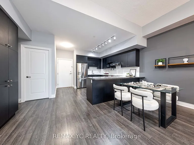 38 Cedarland Dr #110 — Photo 6