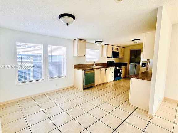 3rd image of 2631 E Marina Dr