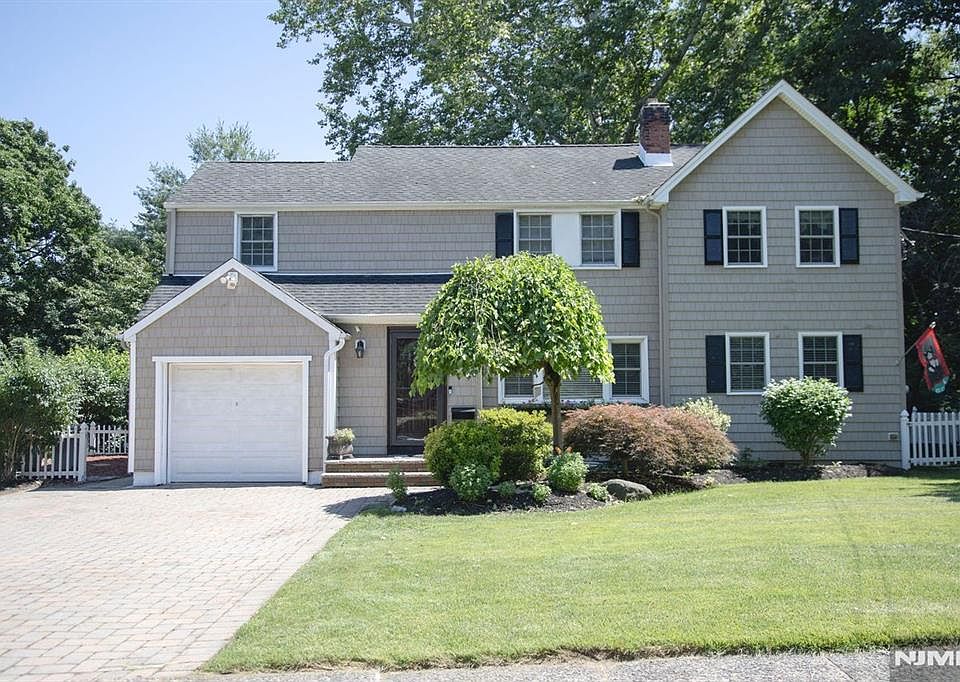 1st image of 22 Warren Rd