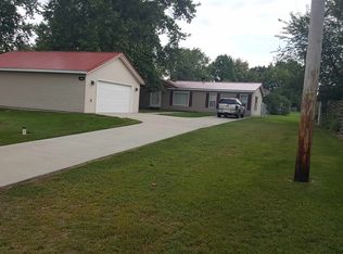 114 W South St, Burket, IN 46508
