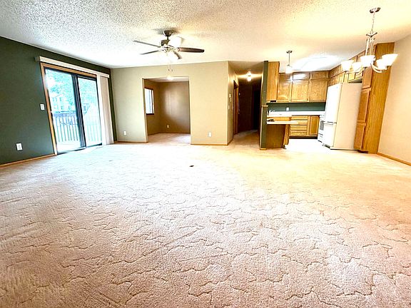 2nd image of 2505 Capitol St APT 203