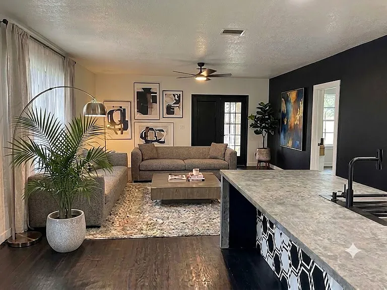 LIVING ROOM 
Virtually staged for inspiration
The house is rented unfurnished.