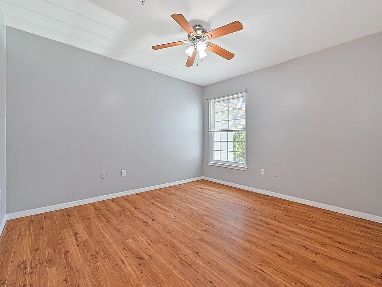 23580 Walden Center Dr #305 — Photo 10