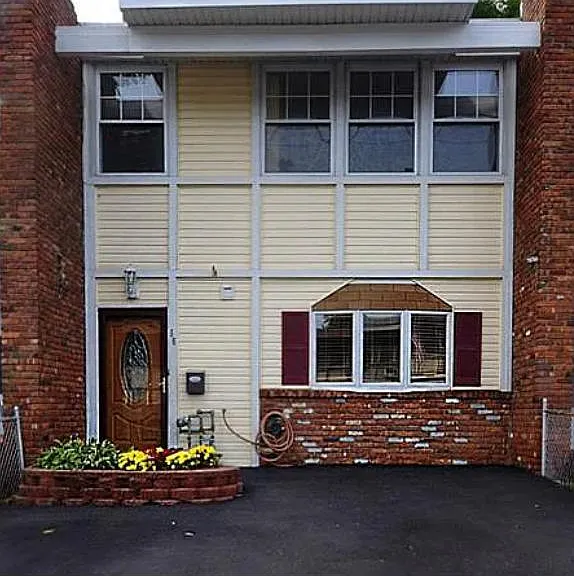 56 Coolidge St — Photo 1