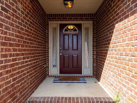 4th image of 328 Vincent St