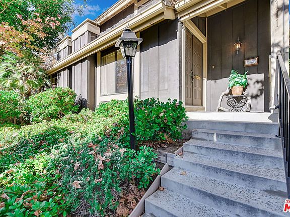 5th image of 5111 Copperfield Ln