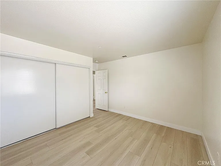 16370 Oldenburg Dr — Photo 32