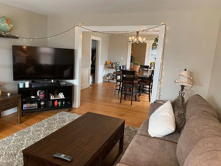 16 Fennbrook Rd — Photo 2