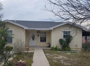 1947 Boulder Ridge Dr, Eagle Pass, TX 78852