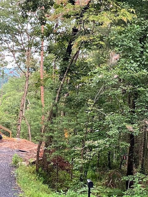 1st image of 140 E Red Oak Trl