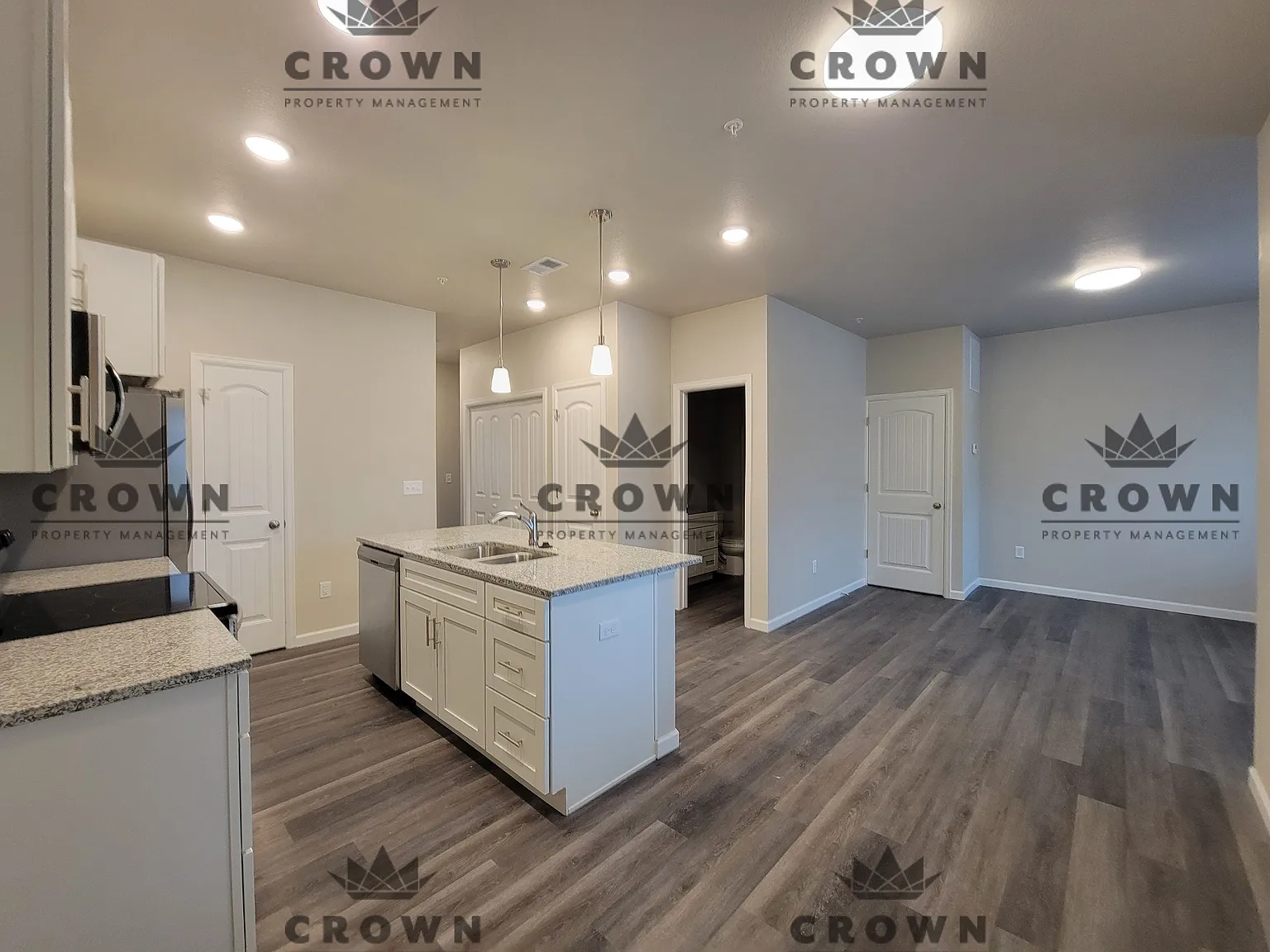 2 bed, 900 sqft, $1,575 — Photo 4