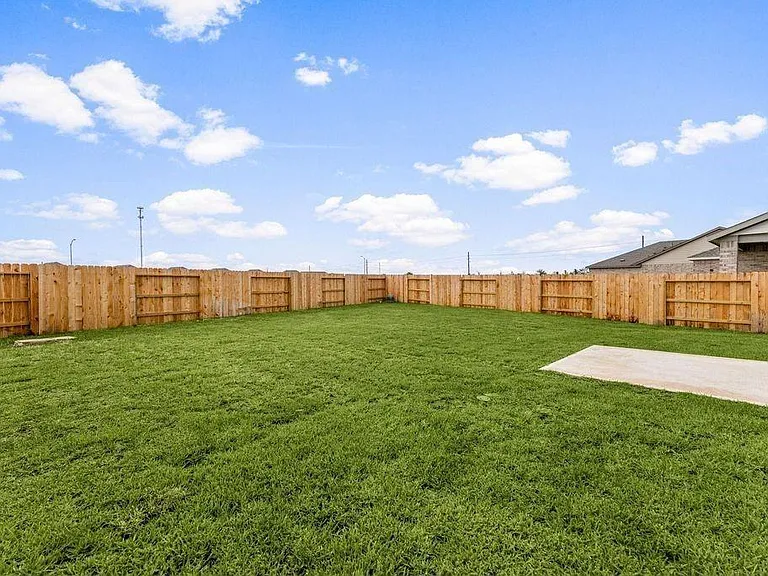 6411 Symphony Wave Dr — Photo 35