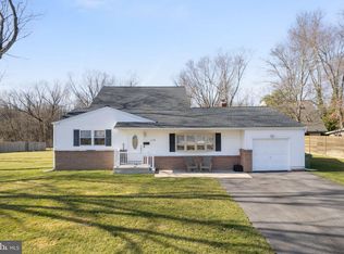 1119 W Valleybrook Rd, Cherry Hill, NJ 08034