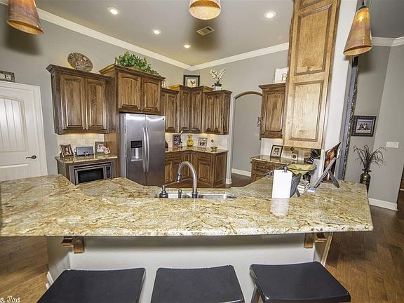 4th image of 6024 Hardin Dr