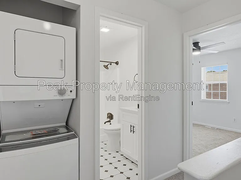 304 S Center St #12 — Photo 14