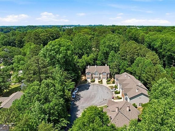 3rd image of 1605 Jackson Trace Ct NW