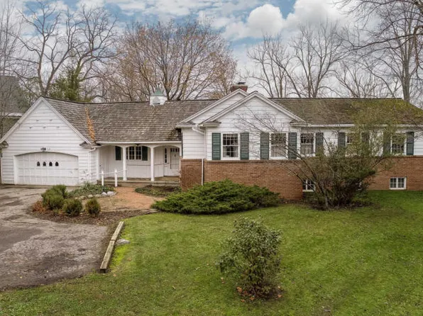 2519 Westboro Dr NE, Grand Rapids, MI 49506