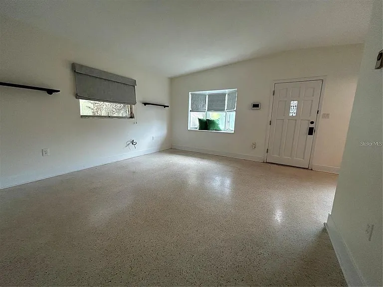 29 W Preston St — Photo 8