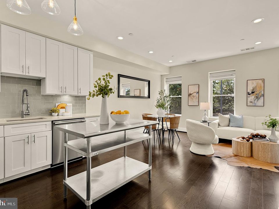 1st image of 1453 Girard St NW #3