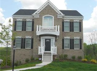 154 Springhill Dr, Oakdale, PA 15071