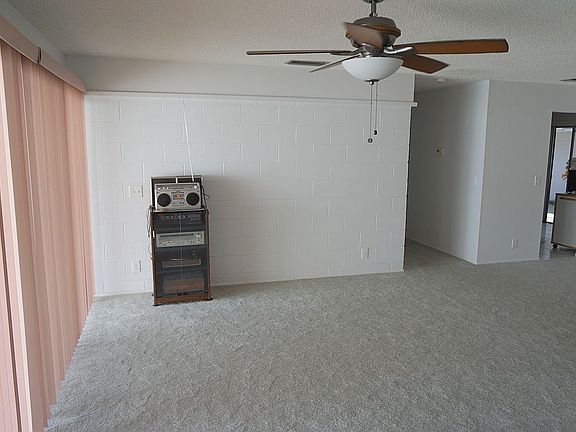 3rd image of 2185 Niblick Ct