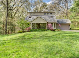 1208 Woodruff St, Southington, CT 06489