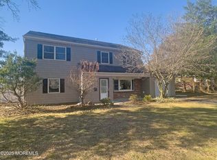 61 Sunset Pl, Middletown, NJ 07748