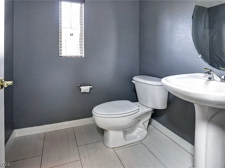 10471 Foggy Glen Ave — Photo 21